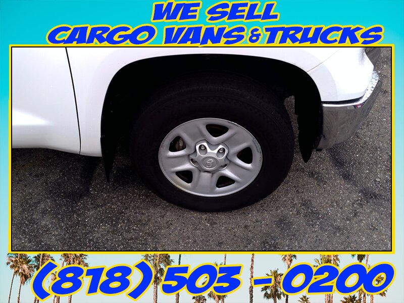 2020 Toyota Tundra SR5   - Photo 10 - North Hollywood, CA 91605