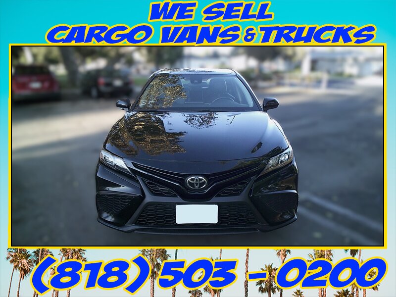 2022 Toyota Camry SE   - Photo 2 - North Hollywood, CA 91605