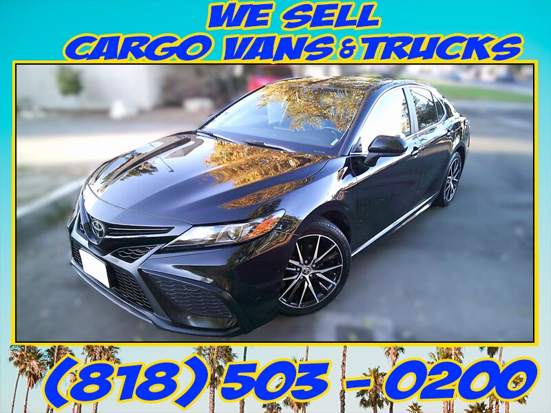 2022 Toyota Camry SE   - Photo 1 - North Hollywood, CA 91605