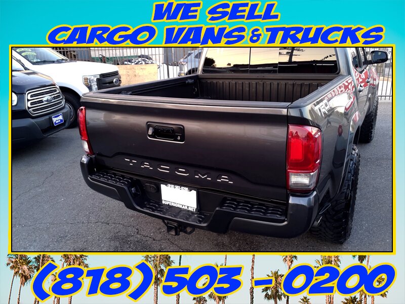 2017 Toyota Tacoma TRD Sport   - Photo 18 - North Hollywood, CA 91605