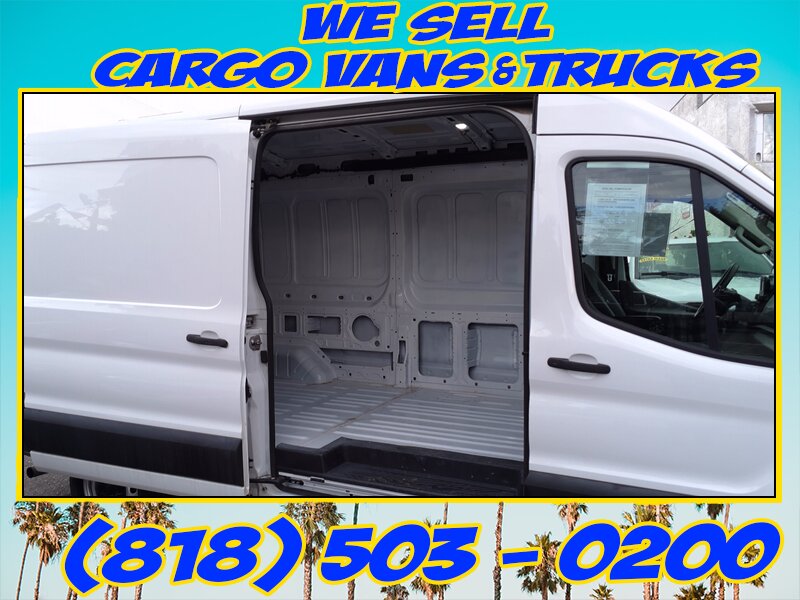2022 Ford Transit 250  Medium Roof - Photo 13 - North Hollywood, CA 91605