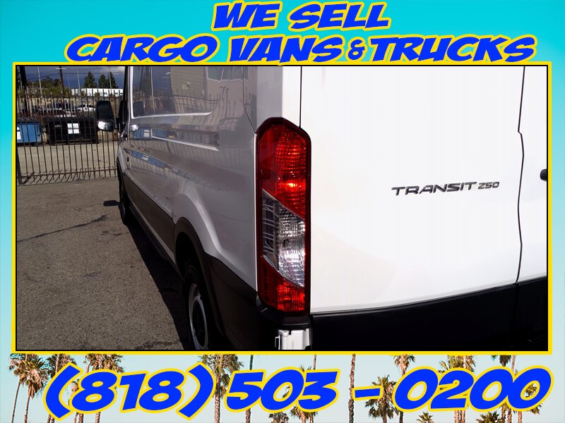 2022 Ford Transit 250   - Photo 16 - North Hollywood, CA 91605
