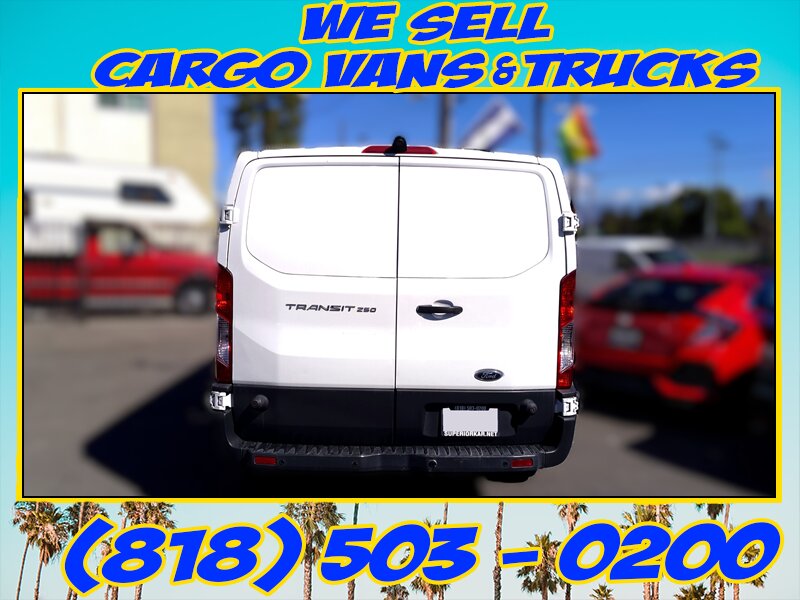 2015 Ford Transit 250   - Photo 18 - North Hollywood, CA 91605