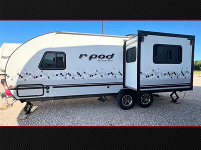 2021 Forest River R-pod 202 Hood River   - Photo 2 - Hurricane, UT 84737