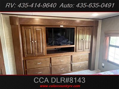 2015 Heartland Big Country 3900FLP   - Photo 13 - Hurricane, UT 84737