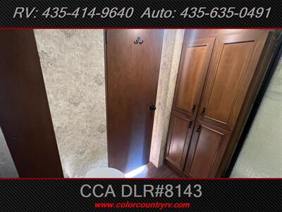 2015 Highland Ridge RV Open Range Light 297RLS   - Photo 16 - Hurricane, UT 84737