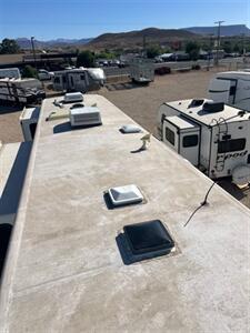 2013 Heartland Cyclone 4100   - Photo 23 - Hurricane, UT 84737
