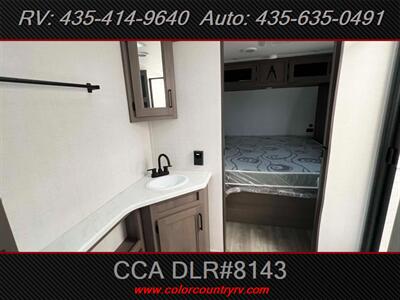 2025 Grand Design RV Transcend - Photo 15 - Hurricane, UT 84737