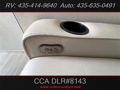 2025 Grand Design RV Transcend - Photo 7 - Hurricane, UT 84737