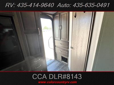 2022 Keystone Cougar 26RBSWE   - Photo 11 - Hurricane, UT 84737