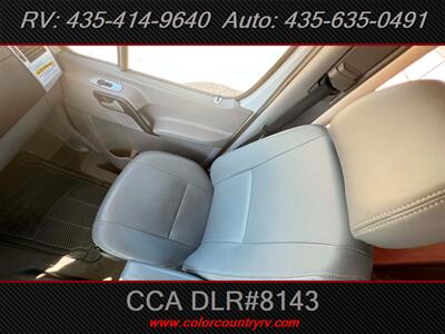 2011 Fleetwood Tioga DSL 24D   - Photo 12 - Hurricane, UT 84737