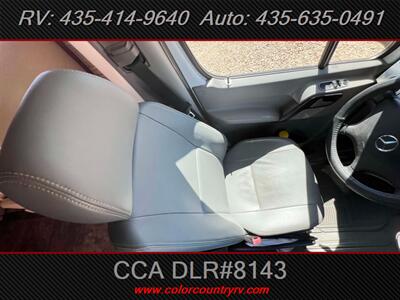 2011 Fleetwood Tioga DSL 24D   - Photo 13 - Hurricane, UT 84737