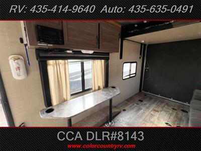 2018 Pacific Coachworks Rage'n   - Photo 8 - Hurricane, UT 84737