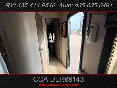 2018 Pacific Coachworks Rage'n   - Photo 11 - Hurricane, UT 84737