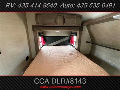 2018 Pacific Coachworks Rage'n   - Photo 12 - Hurricane, UT 84737
