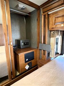 2013 Tiffin Allegro RED 34FQA - Photo 13 - Hurricane, UT 84737