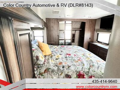 2020 KVRZ Durango Gold 384RLT   - Photo 14 - Hurricane, UT 84737