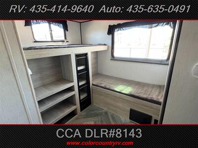 2022 Heartland Prowler 320BH   - Photo 14 - Hurricane, UT 84737