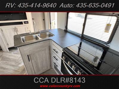 2022 Heartland Prowler 320BH   - Photo 7 - Hurricane, UT 84737