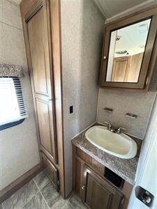 2016 Forest River Mini Lite 2304KS   - Photo 10 - Hurricane, UT 84737