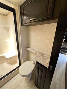 2018 Grand Design RV Momentum 376TH - Photo 23 - Hurricane, UT 84737