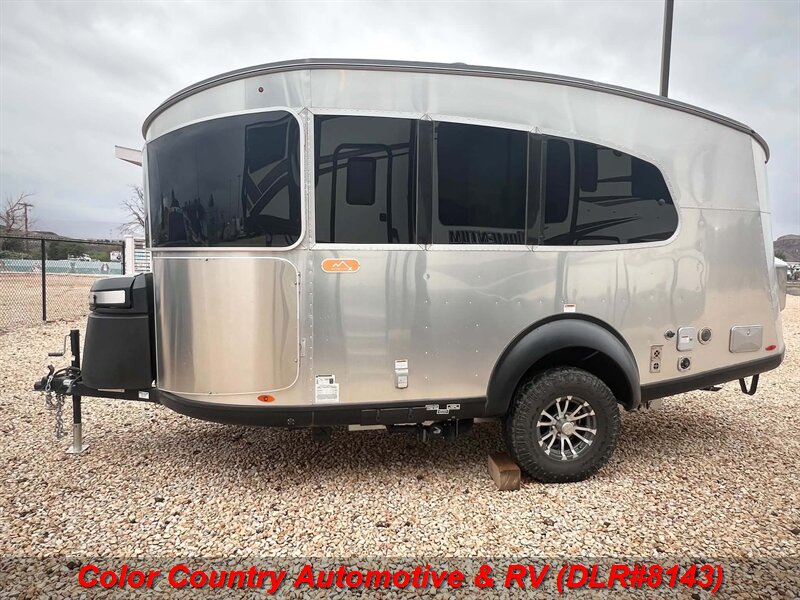 2022 Airstream Basecamp  