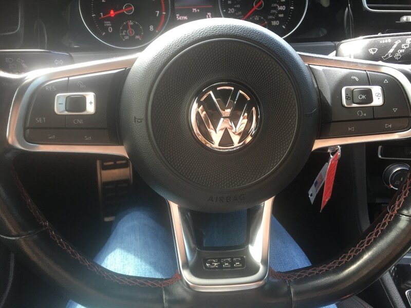 2018 Volkswagen Golf GTI SE Autobahn photo 9