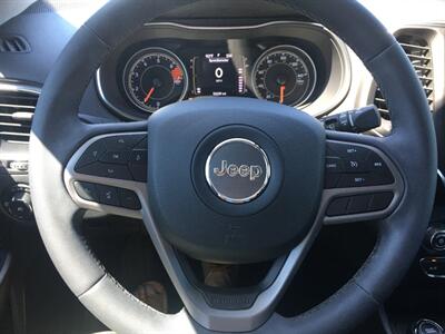 2020 Jeep Cherokee Latitude Plus 4x4 - Photo 12 - Cottonwood, AZ 86326