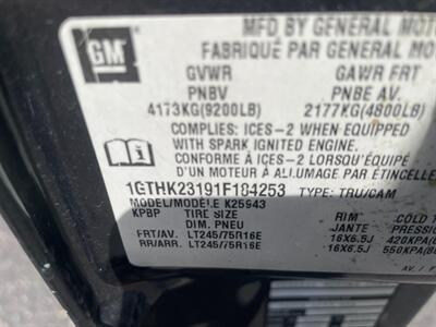 2001 GMC Sierra 2500HD SLE  4X4 - Photo 7 - Cottonwood, AZ 86326