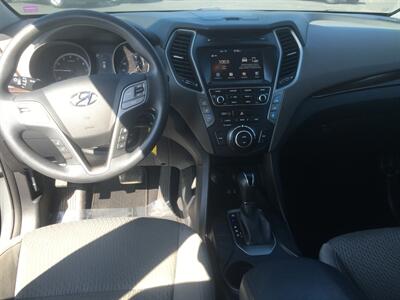 2017 Hyundai SANTA FE SE   - Photo 9 - Cottonwood, AZ 86326