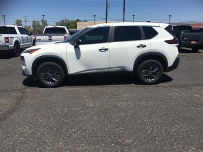 2023 Nissan Rogue S  ALL WHEEL DRIVE - Photo 4 - Cottonwood, AZ 86326