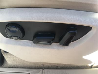2012 Volkswagen Touareg TDI Sport  ALL WHEEL DRIVE - Photo 8 - Cottonwood, AZ 86326