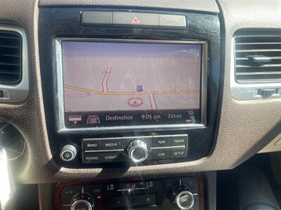 2012 Volkswagen Touareg TDI Sport  ALL WHEEL DRIVE - Photo 14 - Cottonwood, AZ 86326