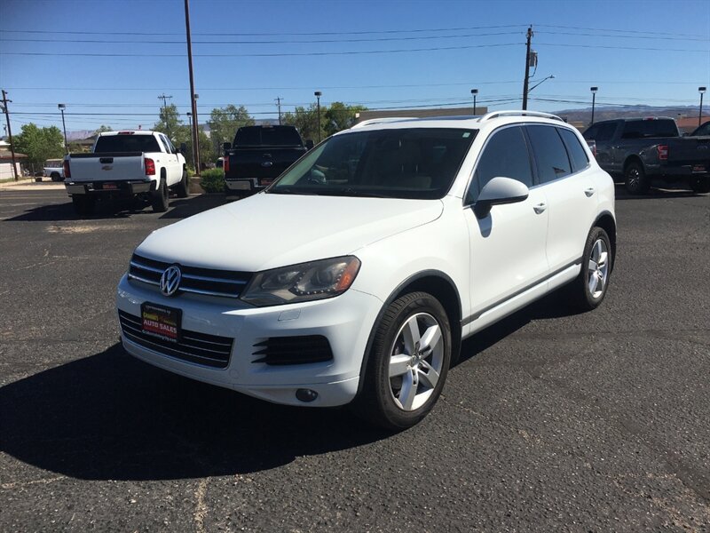 2012 Volkswagen Touareg TDI Sport ALL WHEEL DRIVE - Photo 1 - Cottonwood, AZ 86326