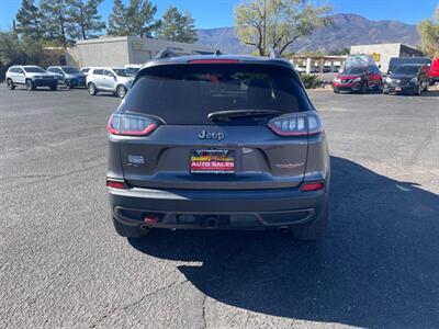 2019 Jeep Cherokee Trailhawk   - Photo 3 - Cottonwood, AZ 86326