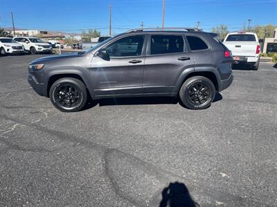 2019 Jeep Cherokee Trailhawk   - Photo 4 - Cottonwood, AZ 86326