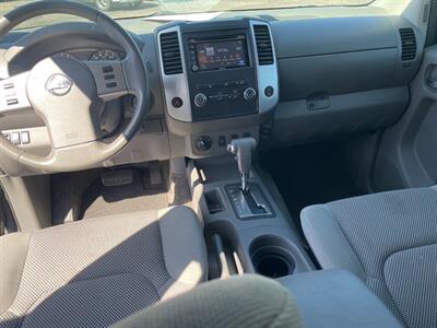 2011 Nissan Frontier SV V6 4x4 - Photo 8 - Cottonwood, AZ 86326