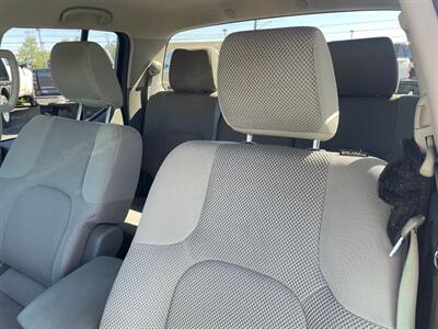 2011 Nissan Frontier SV V6 4x4 - Photo 6 - Cottonwood, AZ 86326