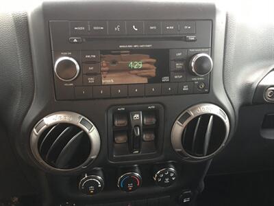 2013 Jeep Wrangler Unlimited Sport  4x4 - Photo 8 - Cottonwood, AZ 86326