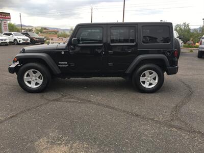 2013 Jeep Wrangler Unlimited Sport  4x4 - Photo 5 - Cottonwood, AZ 86326