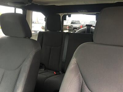 2013 Jeep Wrangler Unlimited Sport  4x4 - Photo 6 - Cottonwood, AZ 86326