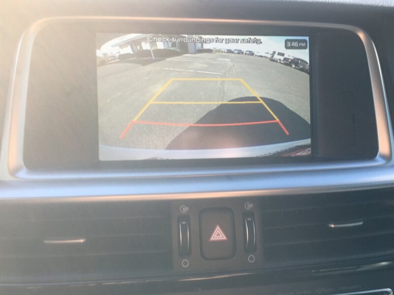 2019 Kia Optima EX photo 10