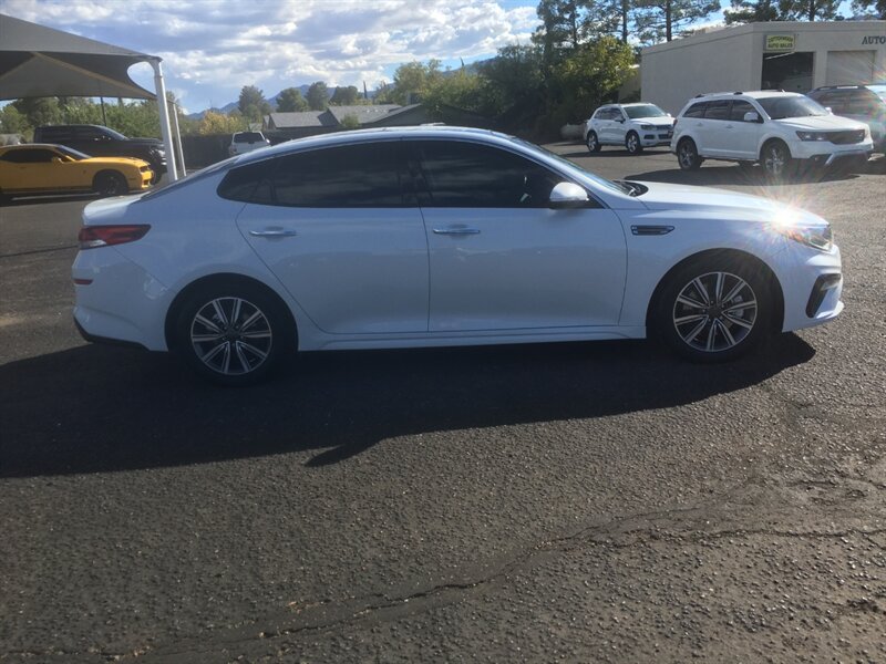 2019 Kia Optima EX photo 2