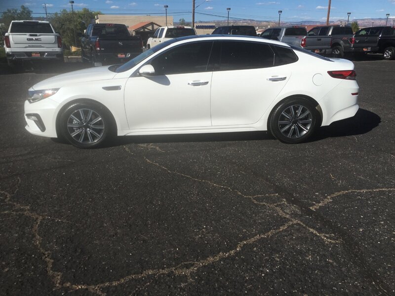 2019 Kia Optima EX photo 4