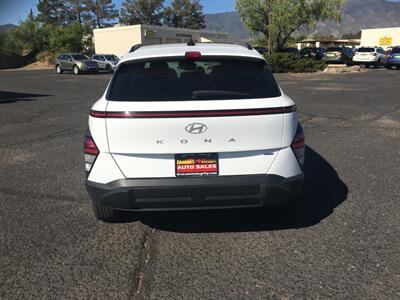2024 Hyundai KONA SEL ALL WHEEL DRIVE - Photo 3 - Cottonwood, AZ 86326