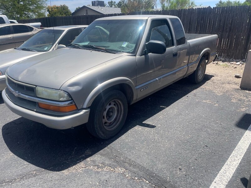 2003 Chevrolet S-10 LS