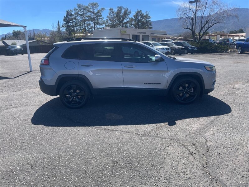 2021 Jeep Cherokee Altitude  