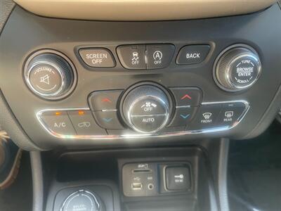 2017 Jeep Cherokee Limited  4x4 - Photo 10 - Cottonwood, AZ 86326
