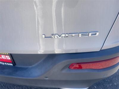 2017 Jeep Cherokee Limited  4x4 - Photo 2 - Cottonwood, AZ 86326