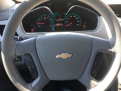 2017 Chevrolet Traverse LS   - Photo 8 - Cottonwood, AZ 86326